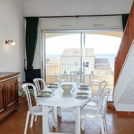 Apartment Les Trinquetttes By Interhome * Le Brusc